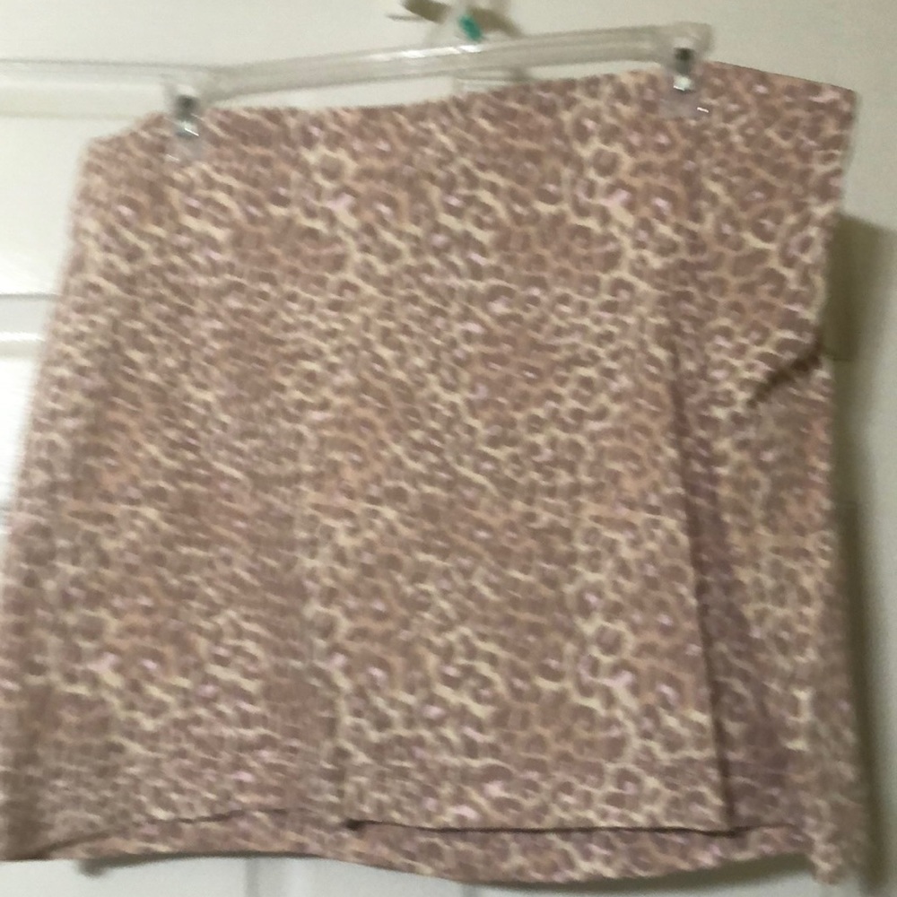 Skirt leopard pink and tan, cute!!